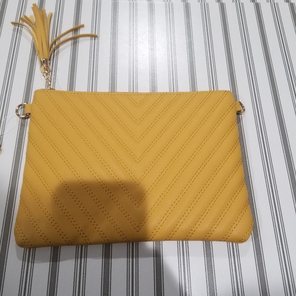 Dandelion Yellow Quilted Chevron Ribbed Crossbody Bag with Gold Chain & Tassel - Picture 5 of 16
